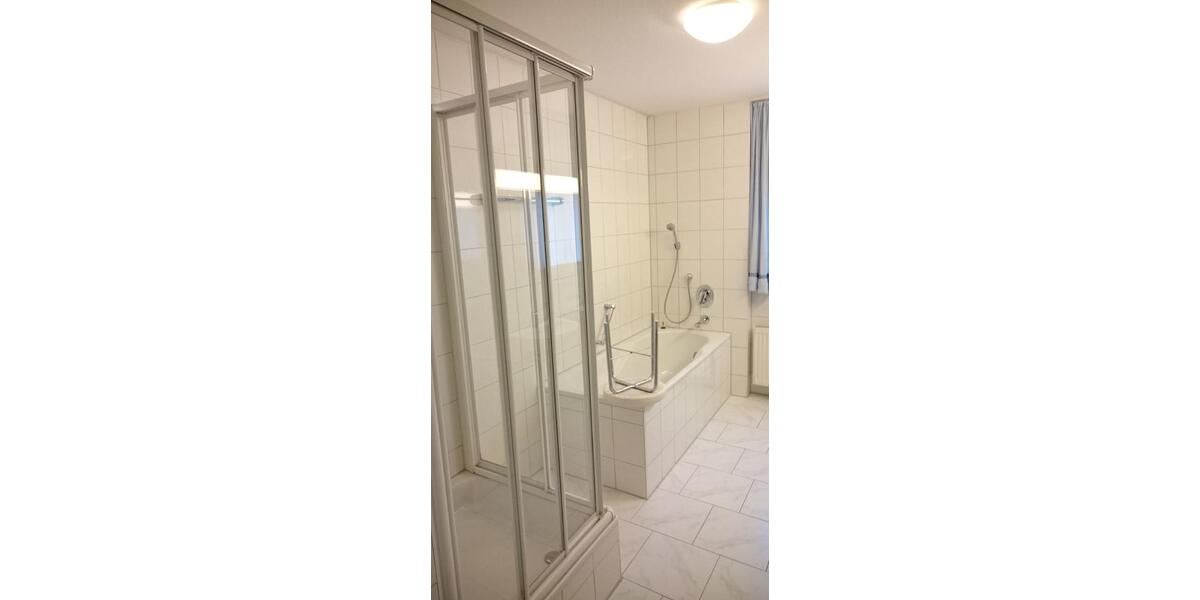 Erdgeschoßwohnung Wernau (Neckar) - 4 Zimmer, 94 m&sup2;, 1.200&euro; | Angebot:24418723