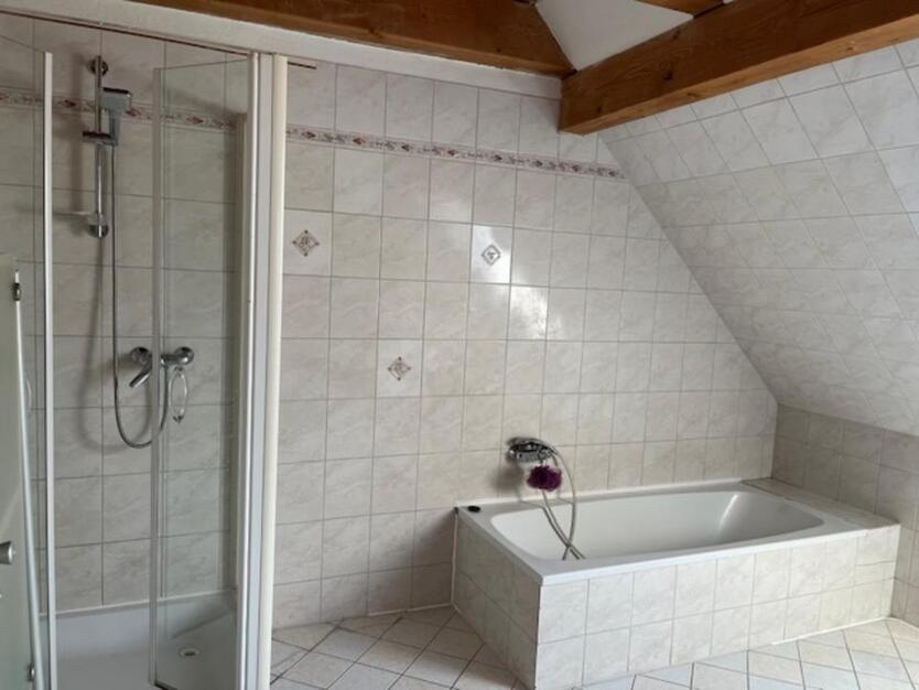 Möbliertes Zimmer in Bruckberg - WG