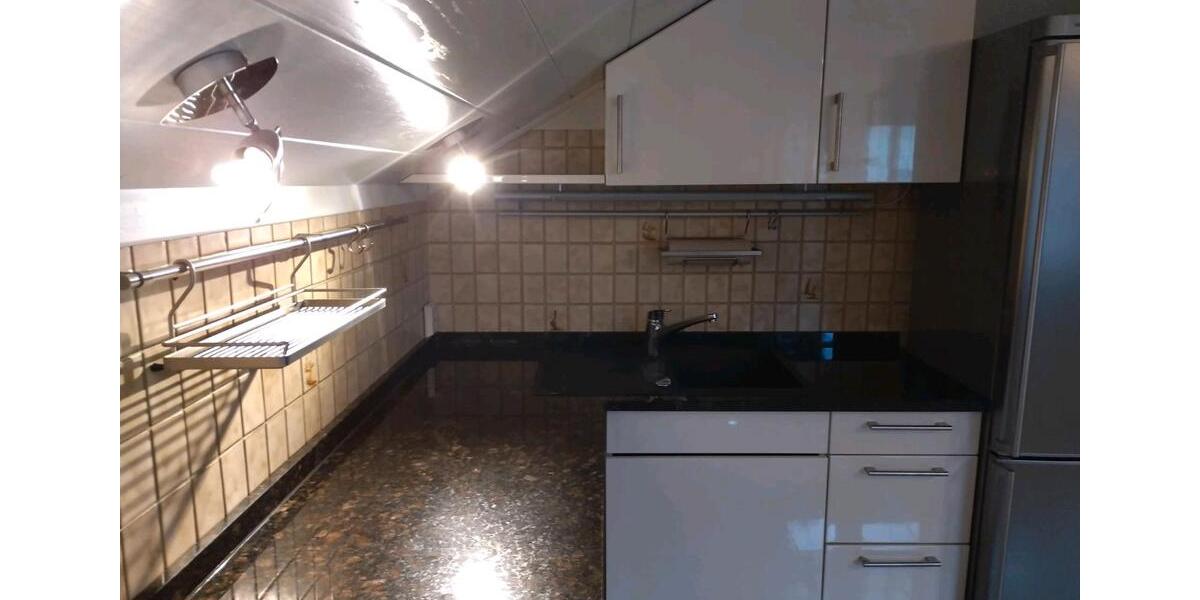 Dachgeschoßwohnung Winnenden - 2.5 Zimmer, 73 m&sup2;, 1.000&euro; | Angebot:25173145