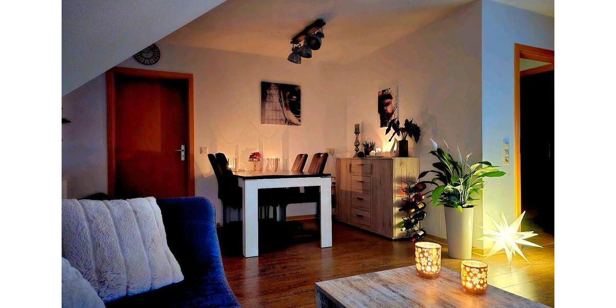 Dachgeschoßwohnung Bad Arolsen - 3 Zimmer, 87 m&sup2;, 550&euro; | Angebot:26265647