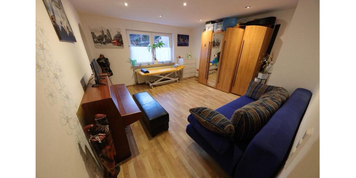 Erdgeschoßwohnung Quierschied - 4 Zimmer, 138 m&sup2;, 1.200&euro; | Angebot:26254551