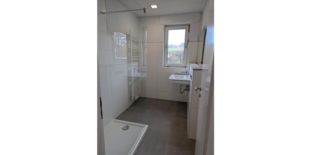 Etagenwohnung Reichshof - 4 Zimmer, 122 m&sup2;, 895&euro; | Angebot:25962522