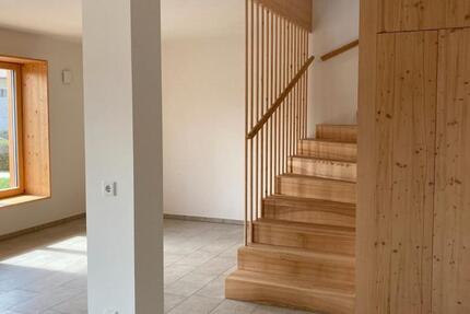 Wohnung Bad Wiessee - 3.5 Zimmer, 109 m&sup2;, 2.290&euro; | Angebot:26689374