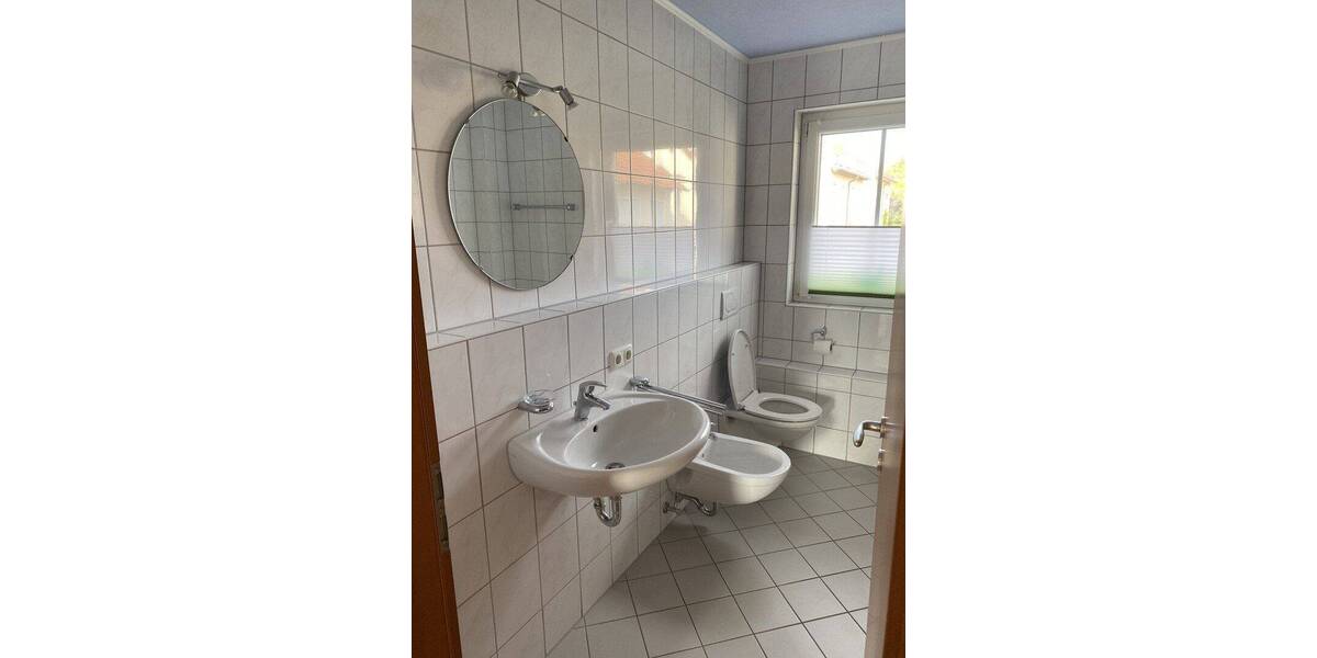Reihenmittelhaus Schrobenhausen - 5 Zimmer, 140 m&sup2;, 1.450&euro; | Angebot:26819950