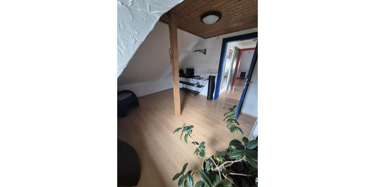 Dachgeschoßwohnung Iserlohn - 1 Zimmer, 40 m&sup2;, 250&euro; | Angebot:25022964