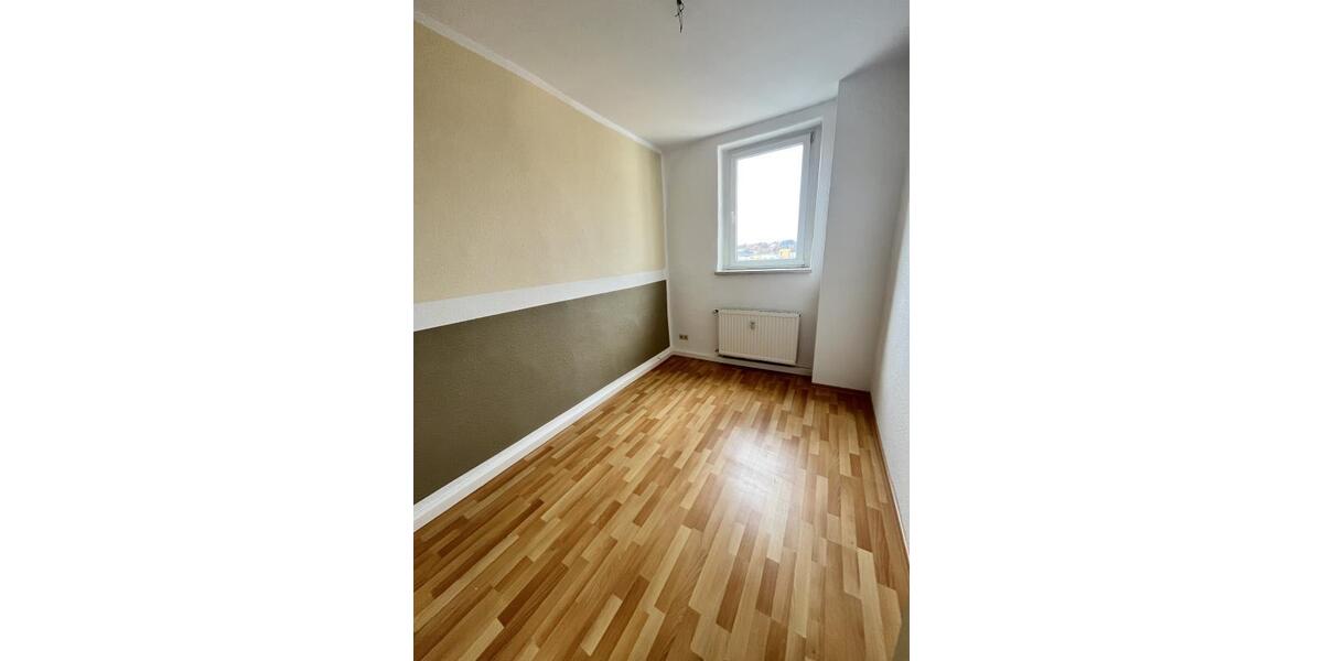 Etagenwohnung Mittweida - 2 Zimmer, 32 m&sup2;, 260&euro; | Angebot:25974121