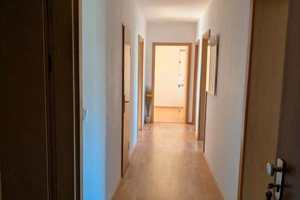 Wohnung Weilrod - 4 Zimmer, 89 m&sup2;, 950&euro; | Angebot:25838006