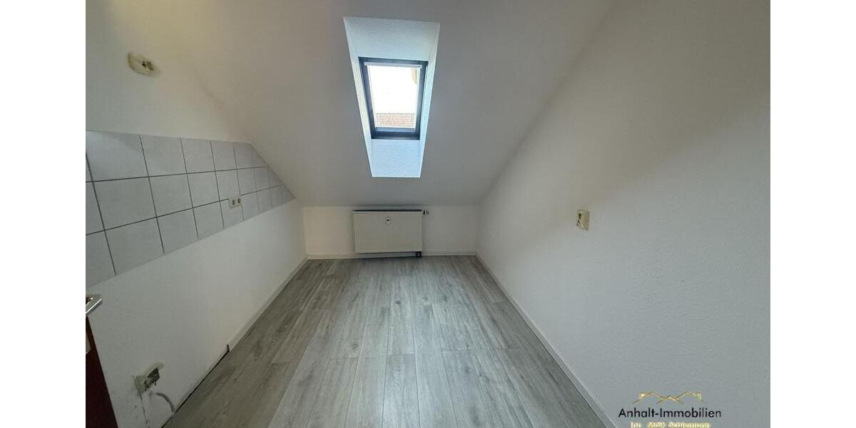 2-Raumwohnung im 2. OG mit 2 Balkone 2 zimmer