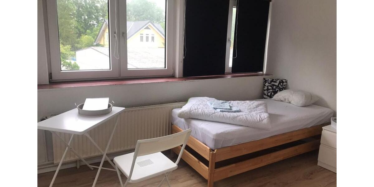Wohnen auf Zeit Molfsee - 12 Zimmer, 500 m&sup2;, 22&euro; | Angebot:24640828