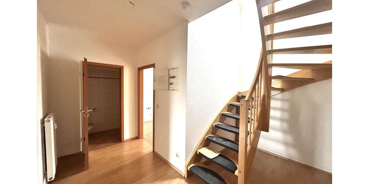 Dachgeschoßwohnung Limbach-Oberfrohna Oberfrohna - 4 Zimmer, 92 m&sup2;, 644&euro; | Angebot:26664449