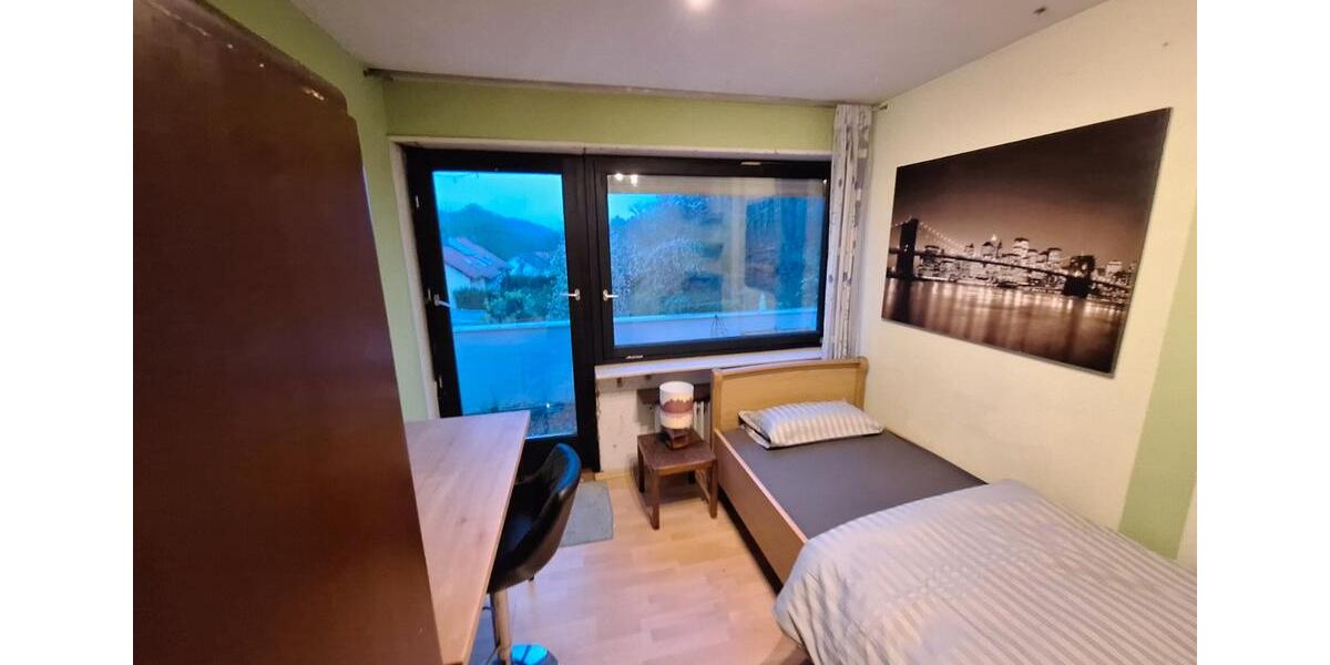 Wohnen auf Zeit Saarbrücken Dudweiler - 13 Zimmer, 193 m&sup2;, 440&euro; | Angebot:26269147