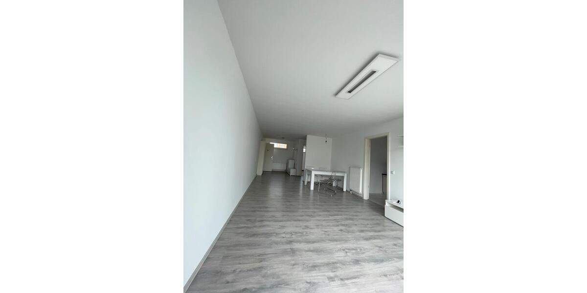 Etagenwohnung Kölln-Reisiek Reisiek - 2 Zimmer, 77 m&sup2;, 1.260&euro; | Angebot:26482907