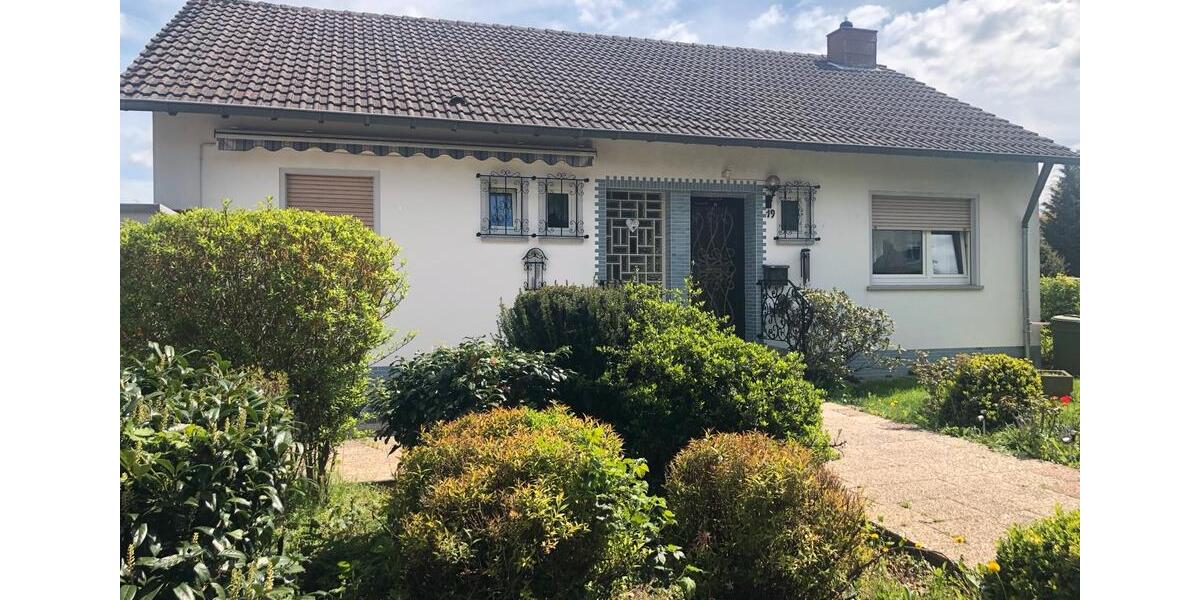 Erdgeschoßwohnung Bitburg - 7 Zimmer, 190 m&sup2;, 1.300&euro; | Angebot:26310287