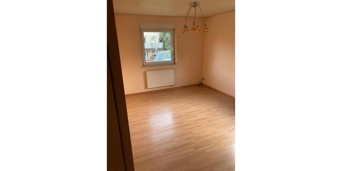 Erdgeschoßwohnung Untermünkheim - 4 Zimmer, 77 m&sup2;, 700&euro; | Angebot:25934836