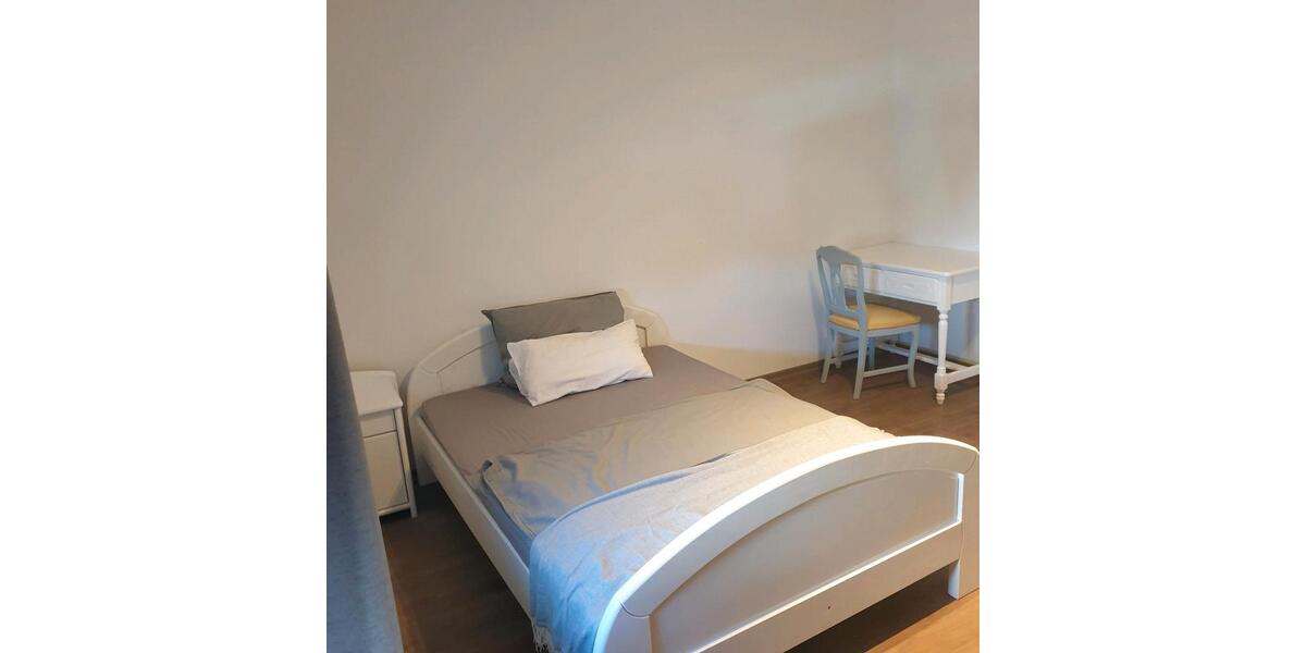 Wohnen auf Zeit Homburg - 2 Zimmer, 16 m&sup2;, 450&euro; | Angebot:26021189
