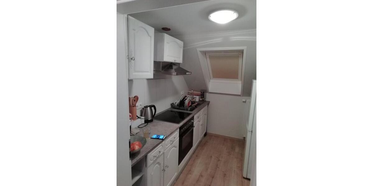 Dachgeschoßwohnung Rees - 3 Zimmer, 59 m&sup2;, 420&euro; | Angebot:26517400