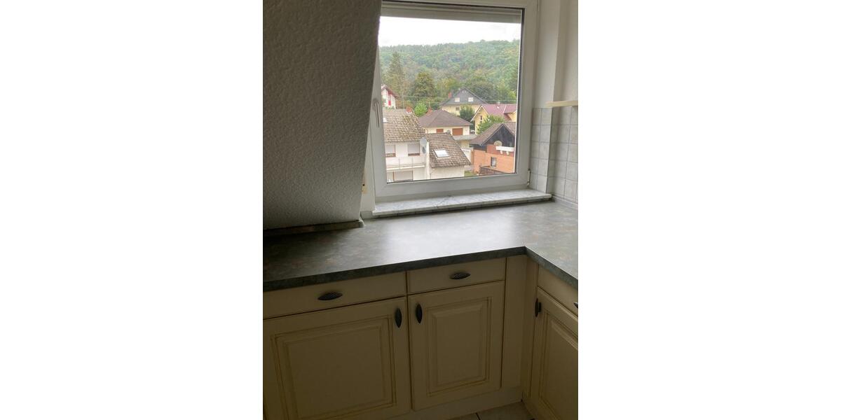 Dachgeschoßwohnung Bad Breisig - 3 Zimmer, 80 m&sup2;, 750&euro; | Angebot:24845444