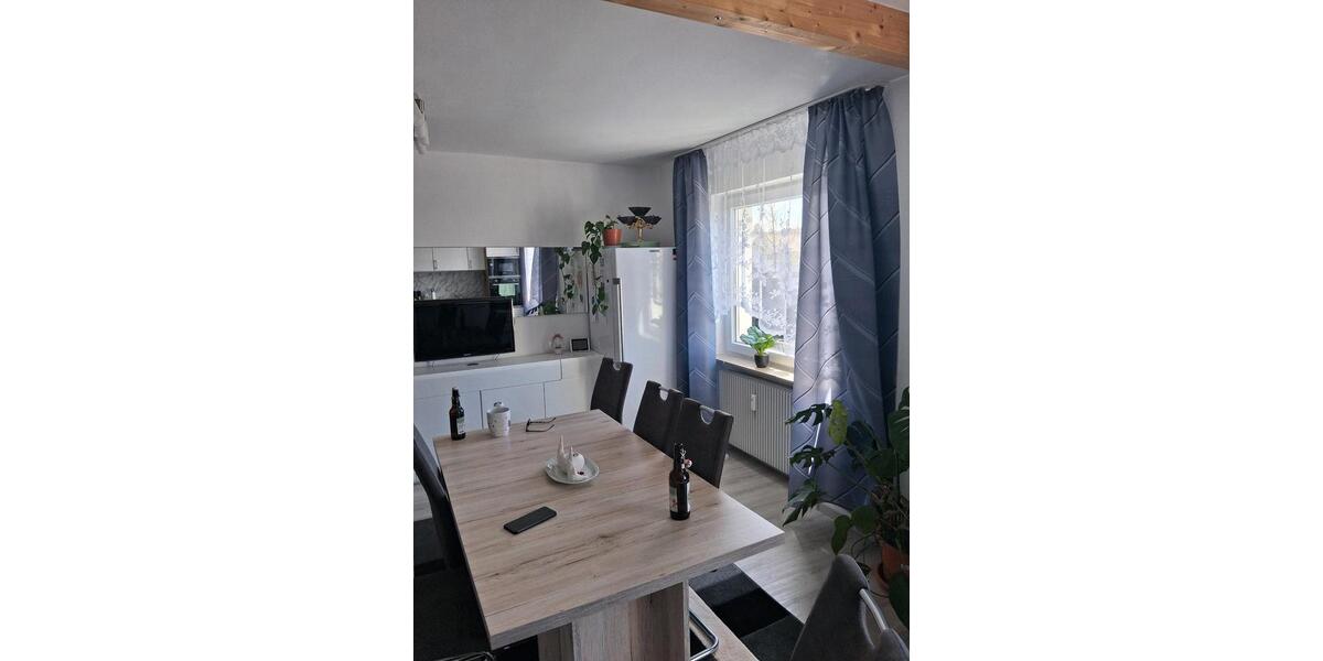 Etagenwohnung Burglauer - 3 Zimmer, 93 m&sup2;, 820&euro; | Angebot:26383210