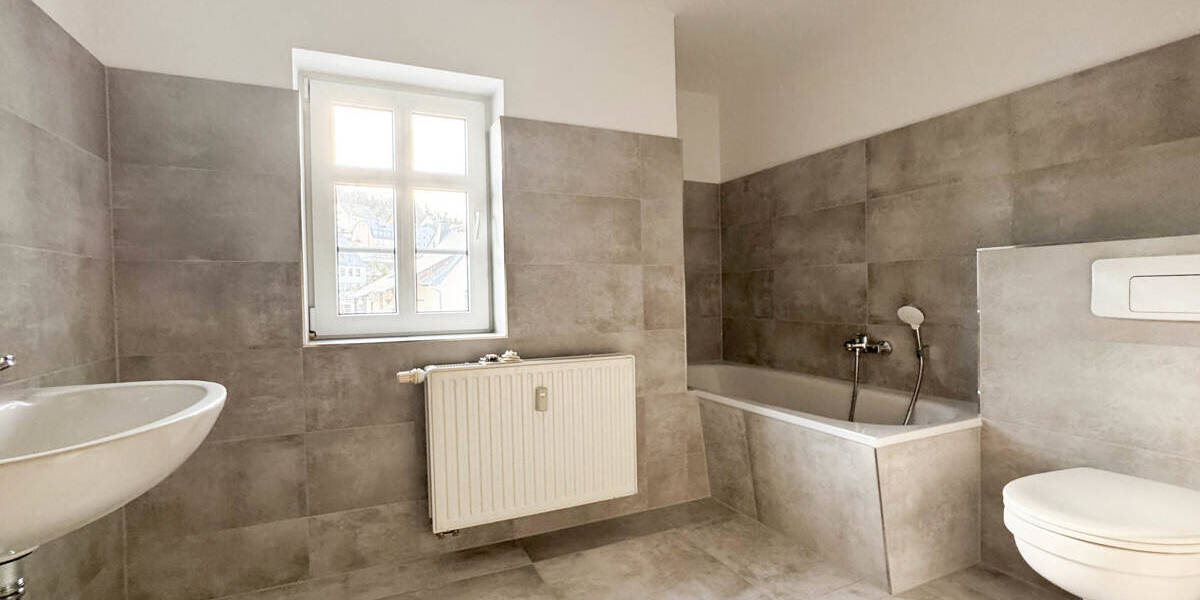 Etagenwohnung Gornsdorf - 5 Zimmer, 120 m&sup2;, 750&euro; | Angebot:22602008