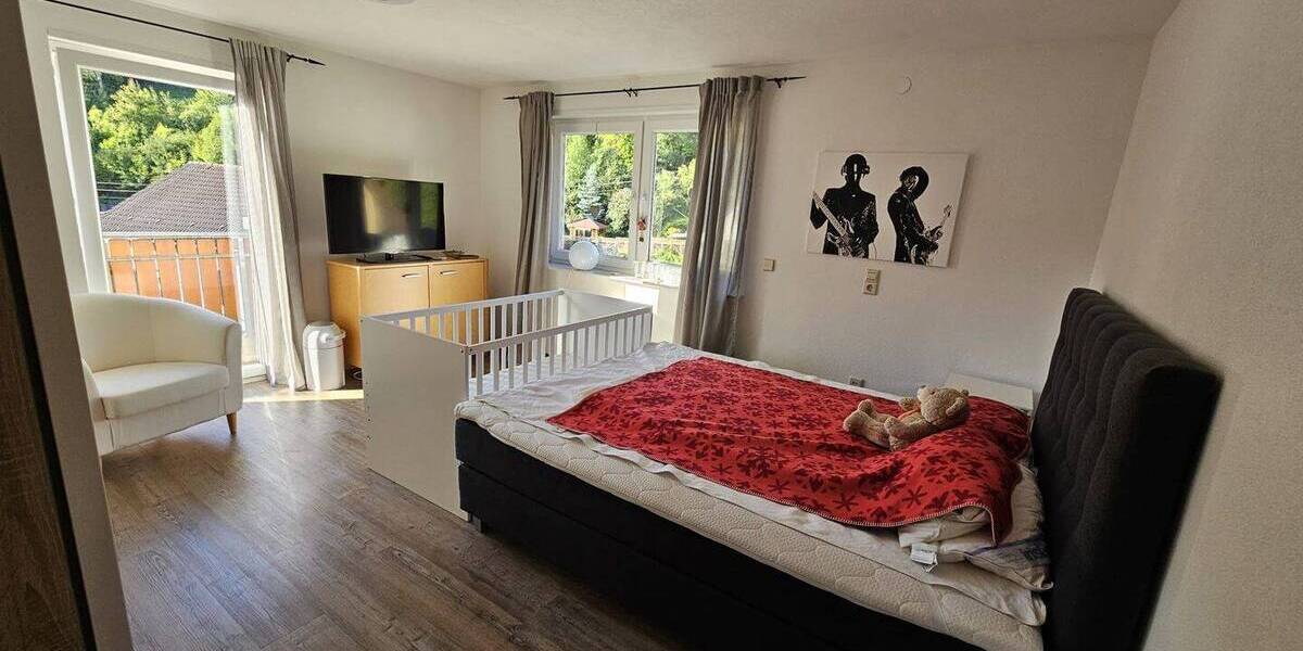 Mehrfamilienhaus, Wohnhaus Neudenau Herbolzheim - 5 Zimmer, 150 m&sup2;, 1.400&euro; | Angebot:26768401