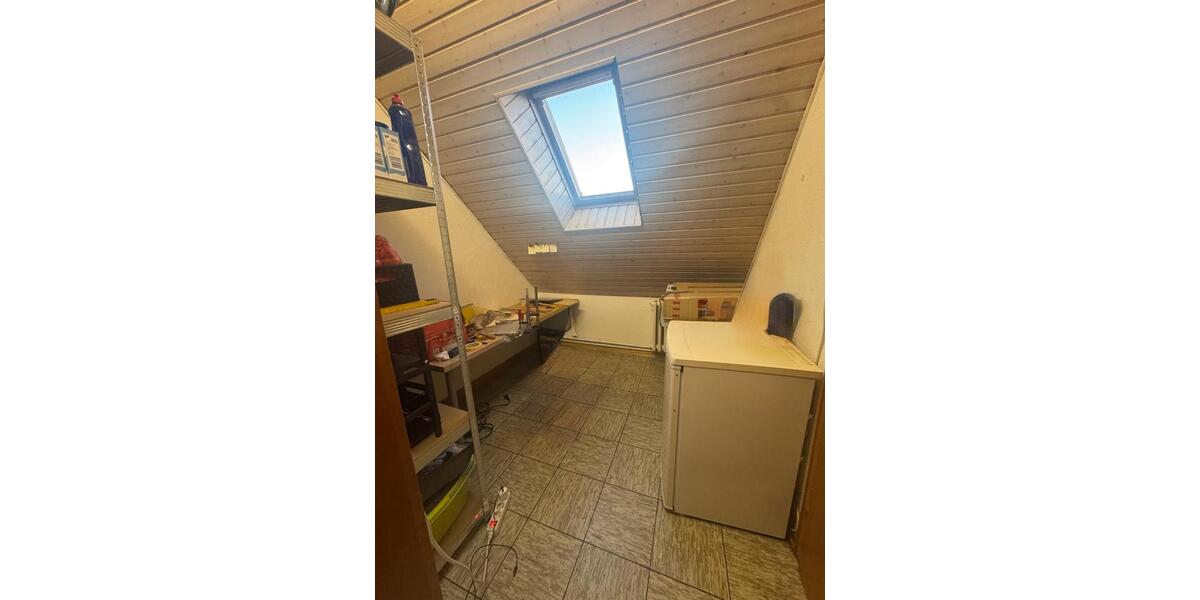 Dachgeschoßwohnung Herford Diebrock - 6 Zimmer, 165 m&sup2;, 890&euro; | Angebot:26007092