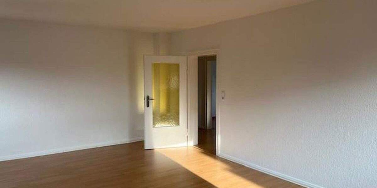 Etagenwohnung Hameln Nordstadt - 3 Zimmer, 81 m&sup2;, 725&euro; | Angebot:25752905