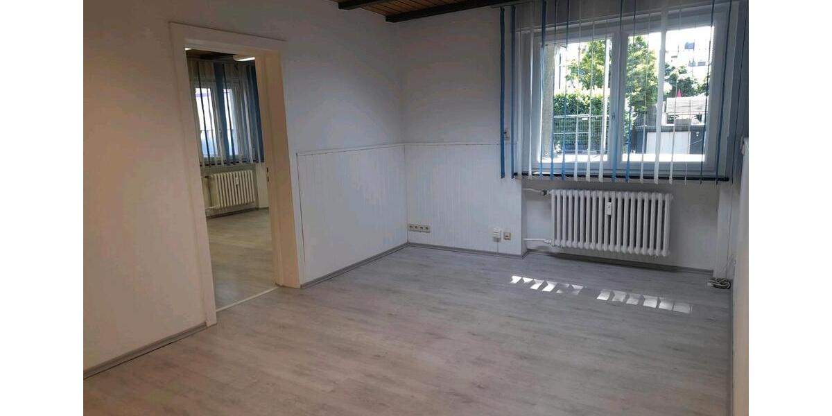 Erdgeschoßwohnung Iserlohn Letmathe - 3 Zimmer, 90 m&sup2;, 950&euro; | Angebot:26485665