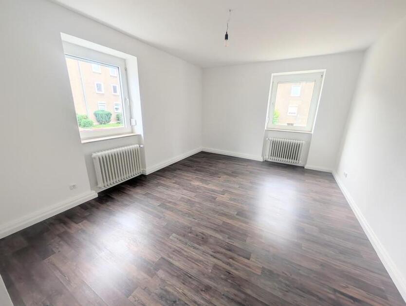 **Erdgeschoss, modernes Tageslichtbad und eigener Garten gewünscht? Den Traum können wir erfüllen!**