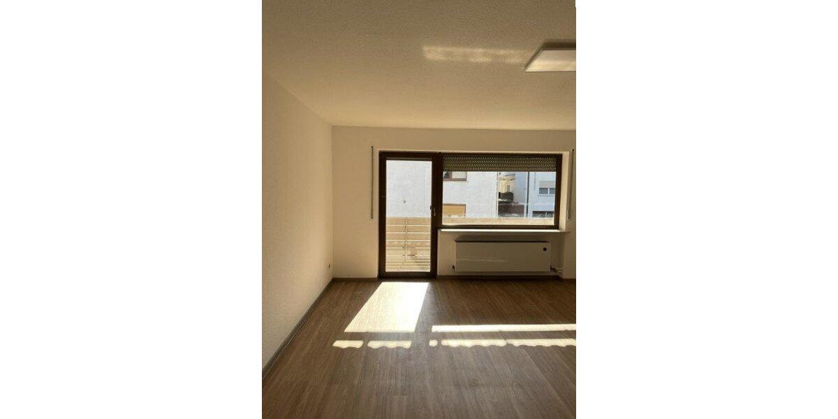 Dachgeschoßwohnung Frammersbach - 3 Zimmer, 79 m&sup2;, 625&euro; | Angebot:26429024