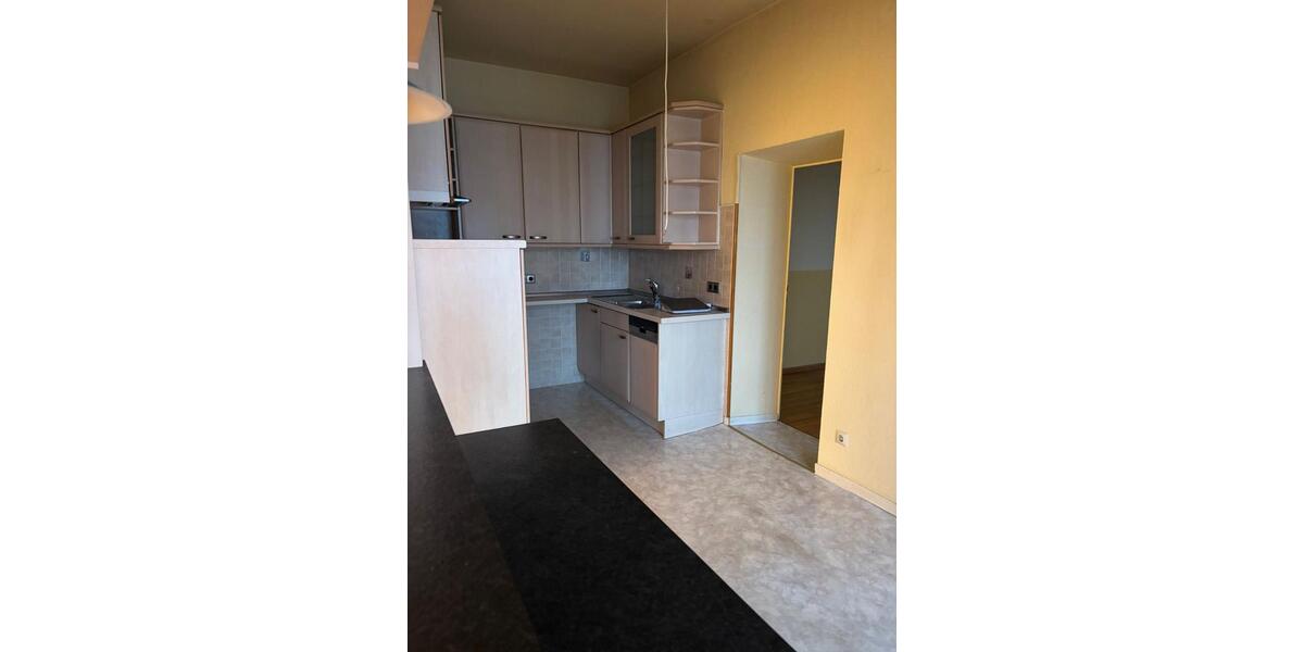 Exklusive Altbauwohnung im Denkmal–6 Zimmer, 185 m², 2 Terrassen 6 zimmer