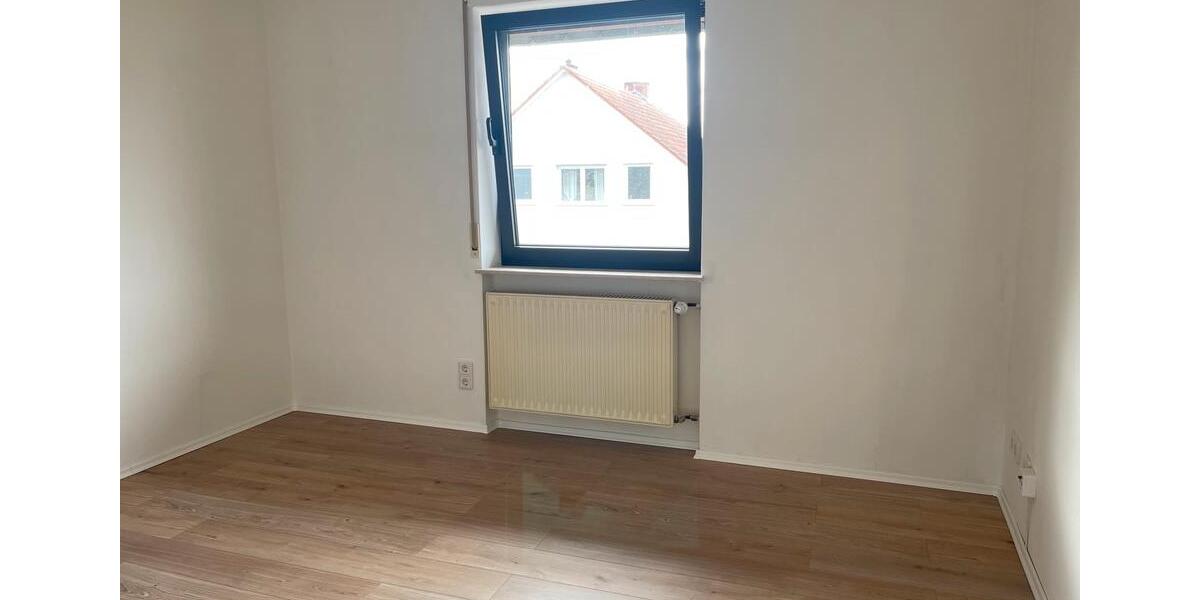 Etagenwohnung Landau in der Pfalz - 4.5 Zimmer, 114 m&sup2;, 1.270&euro; | Angebot:26570010