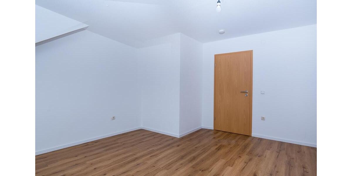 Dachgeschoßwohnung Bad Zwesten - 4 Zimmer, 115 m&sup2;, 730&euro; | Angebot:26670904