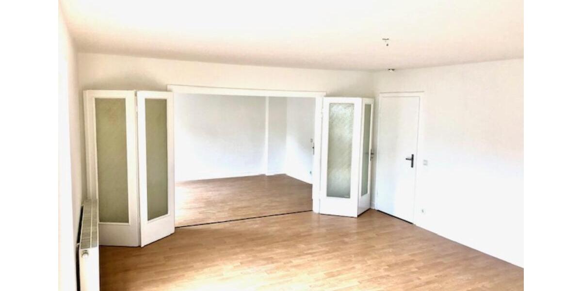 Etagenwohnung Krefeld Cracau - 3 Zimmer, 85 m&sup2;, 950&euro; | Angebot:24739661