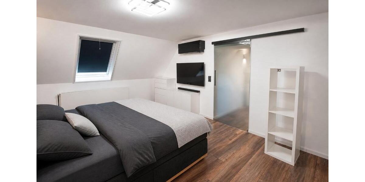 Einfamilienhaus Uffenheim - 7 Zimmer, 290 m&sup2;, 1.900&euro; | Angebot:26533256