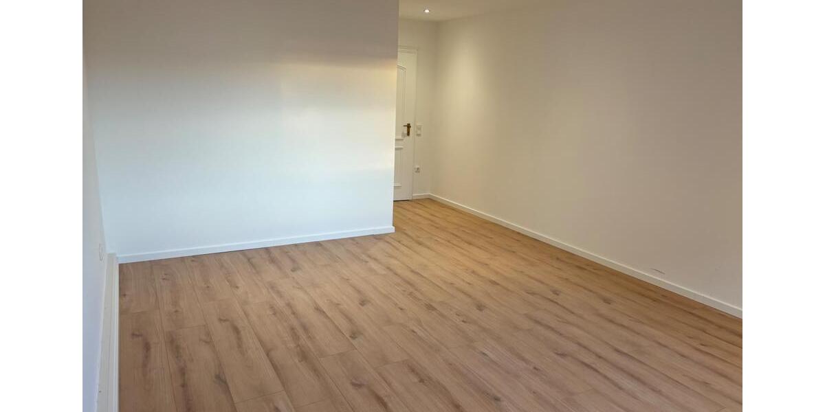 Etagenwohnung Syke - 2 Zimmer, 100 m&sup2;, 990&euro; | Angebot:26412717
