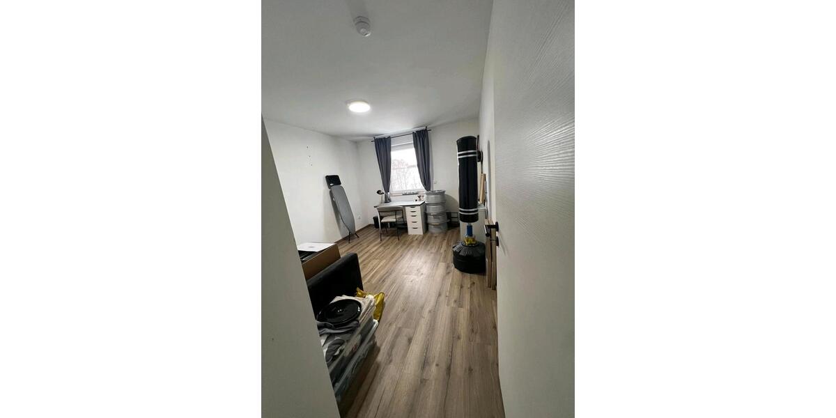 5 Zimmer Wohnung mit Balkon in ruhiger Lage OT von Flieden 2 zimmer