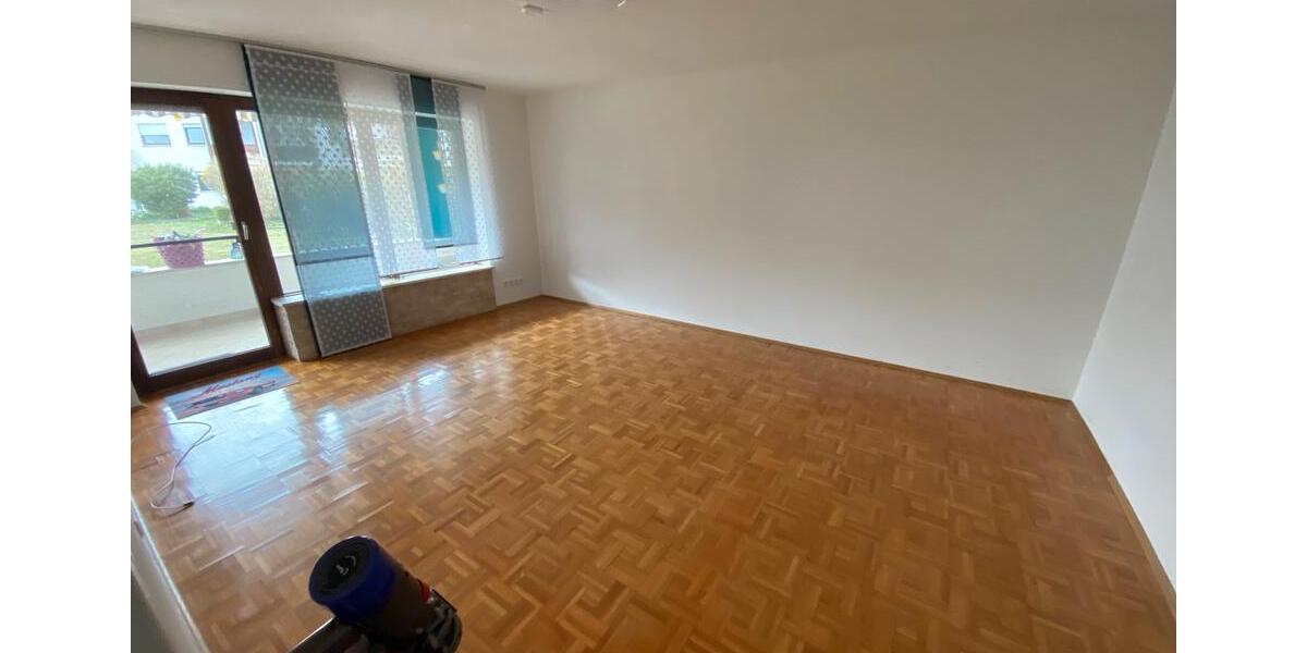 Erdgeschoßwohnung Nördlingen - 3 Zimmer, 90 m&sup2;, 950&euro; | Angebot:24658309