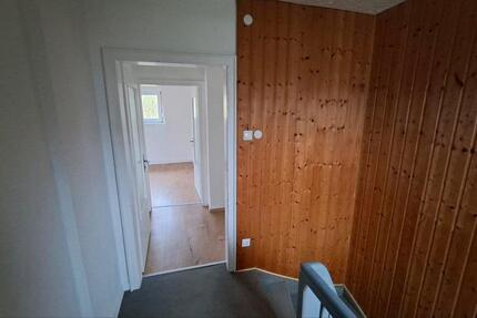 Wohnung Siegen Dillnhütten - 4 Zimmer, 61 m&sup2;, 750&euro; | Angebot:24731142