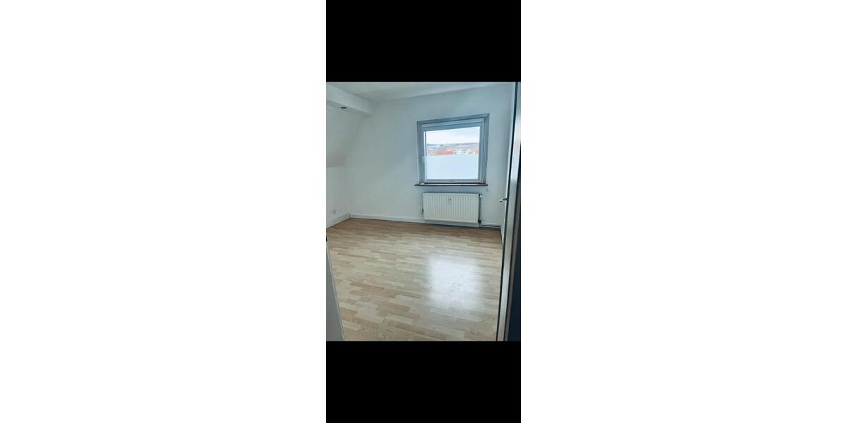 Dachgeschoßwohnung Göttingen - 3 Zimmer, 65 m&sup2;, 900&euro; | Angebot:26660401