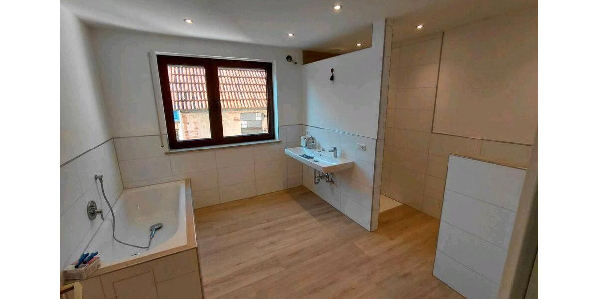 Einfamilienhaus Lauter - 7 Zimmer, 160 m&sup2;, 1.400&euro; | Angebot:26634667