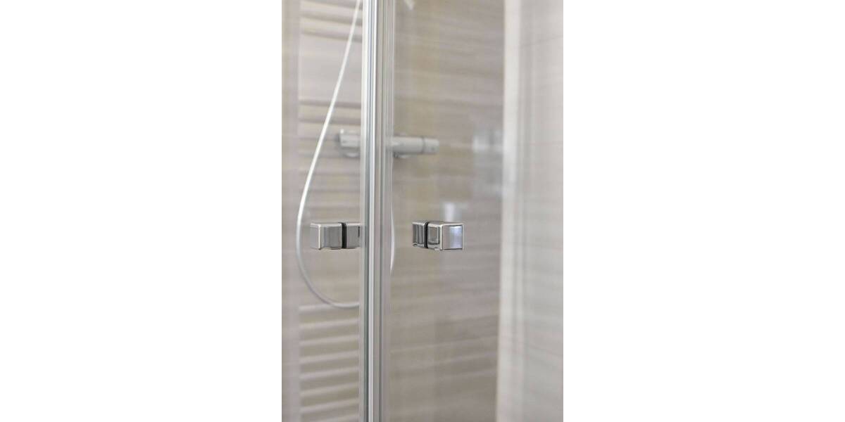 Etagenwohnung Leipzig Leutzsch - 2 Zimmer, 80 m&sup2;, 1.090&euro; | Angebot:26583815