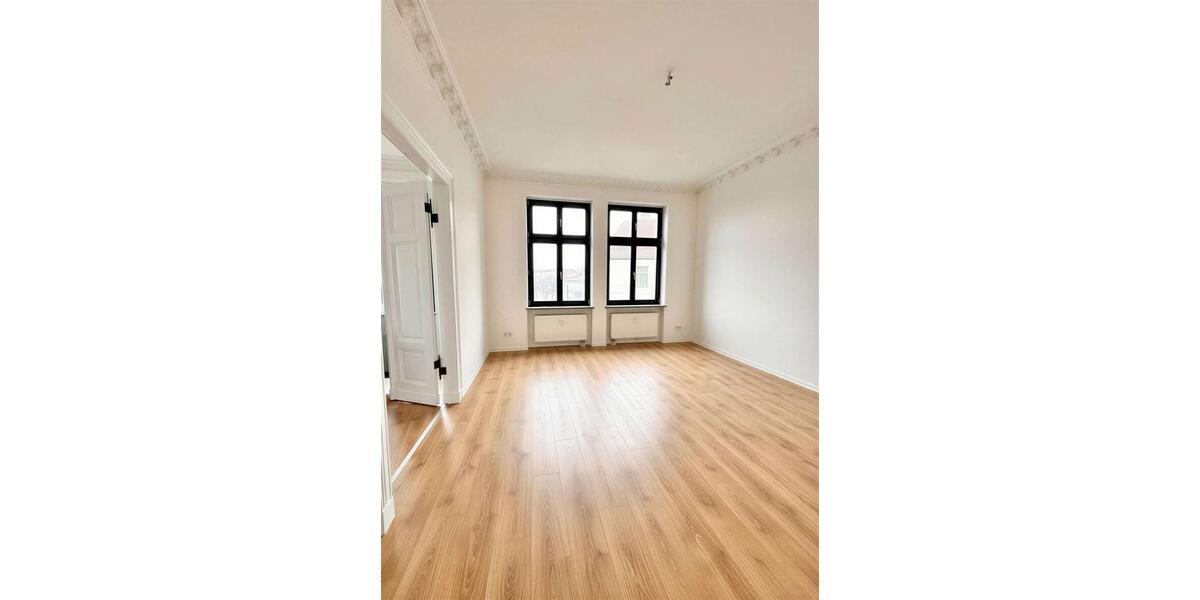 Dachgeschoßwohnung Magdeburg - 4 Zimmer, 134 m&sup2;, 1.229&euro; | Angebot:25510421