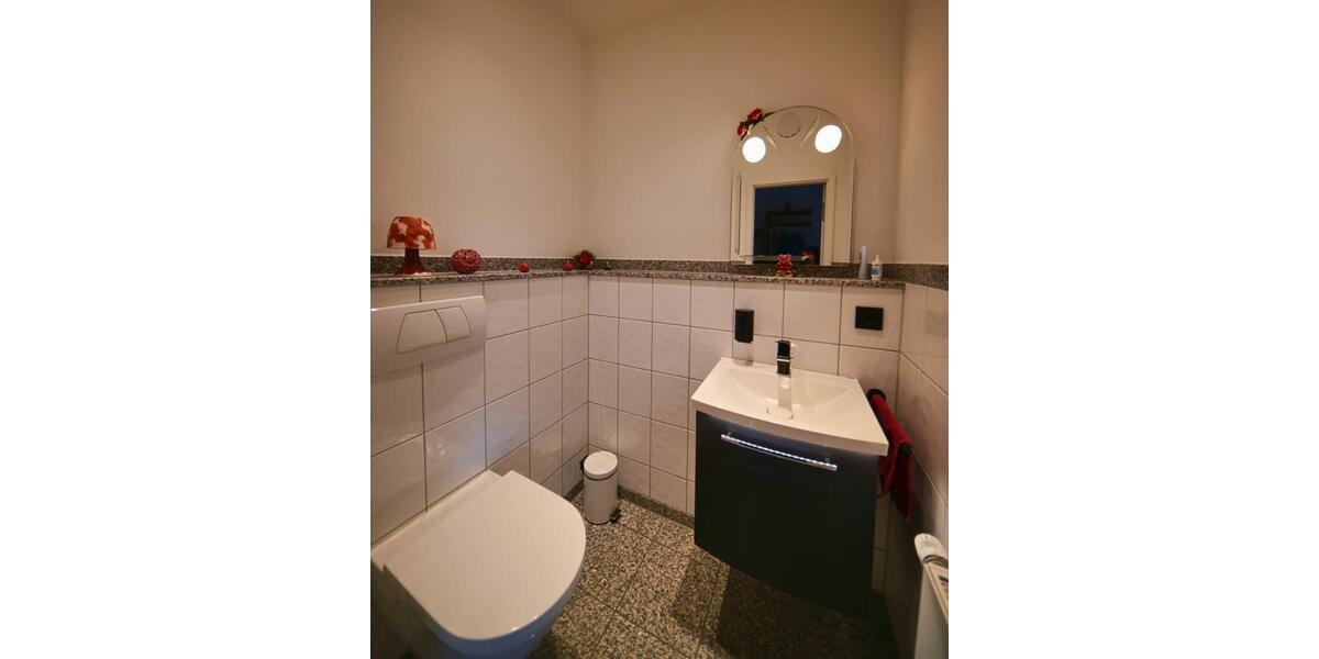 Einfamilienhaus Solingen Ohligs - 3.5 Zimmer, 146 m&sup2;, 1.750&euro; | Angebot:24237213