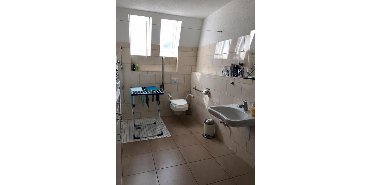 Wohngruppe 6er WG, Burg Dorf 1-Zimmer frei barrierefrei 6 zimmer