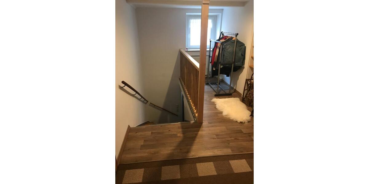 Etagenwohnung Tettenweis - 5 Zimmer, 110 m&sup2;, 700&euro; | Angebot:25329244