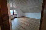 Dachgeschoßwohnung Oberviechtach - 5 Zimmer, 125 m&sup2;, 1.000&euro; | Angebot:26606063