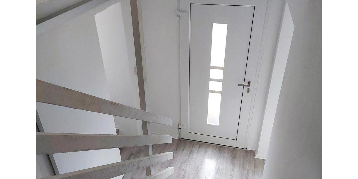 Einfamilienhaus Neumünster - 3 Zimmer, 85 m&sup2;, 1.250&euro; | Angebot:26585056