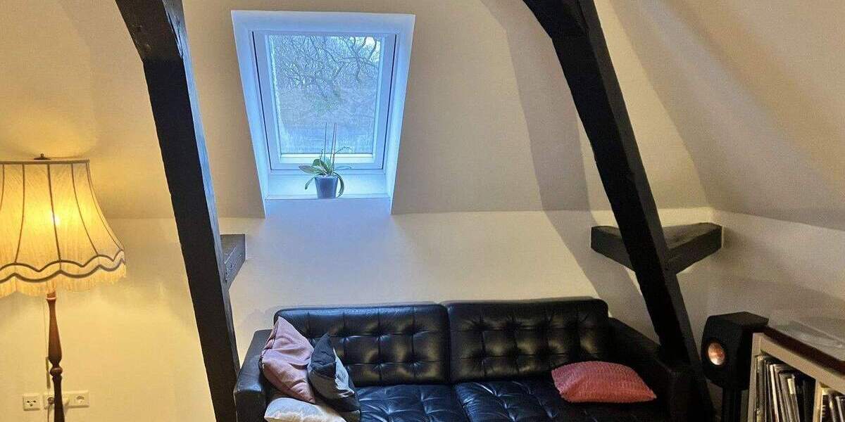 Etagenwohnung Schleswig Lollfuß - 2 Zimmer, 81 m&sup2;, 820&euro; | Angebot:24683783