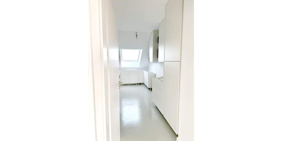 Etagenwohnung Nürnberg Maxfeld - 4 Zimmer, 174 m&sup2;, 2.575&euro; | Angebot:26017782