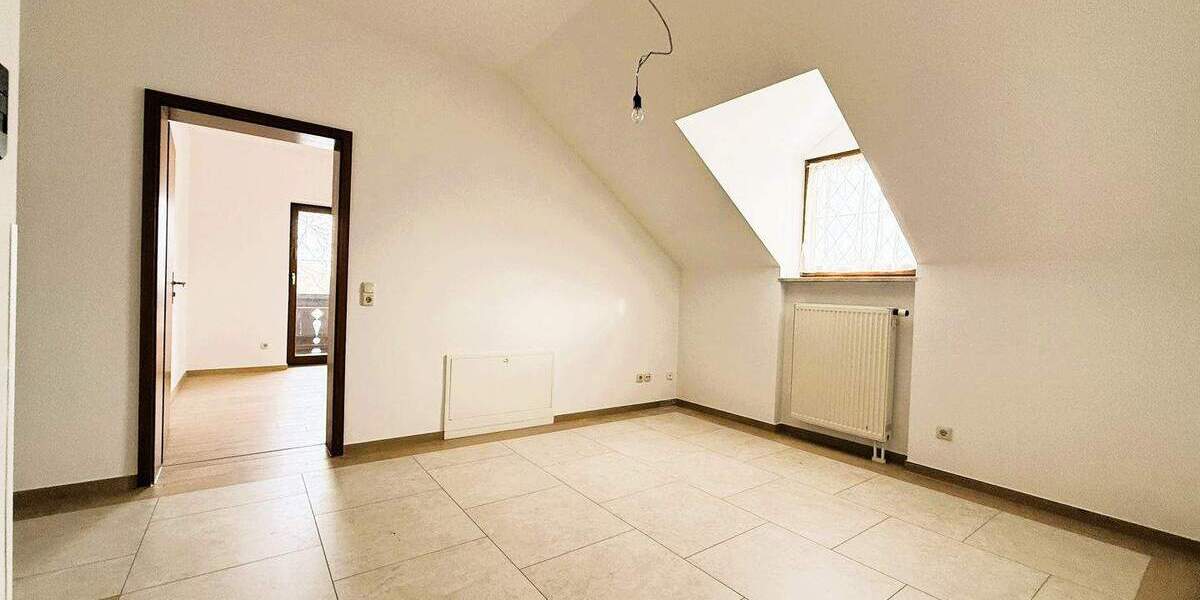 Gewerbeobjekt Bruckmühl - 3 Zimmer, 91 m&sup2;, 1.250&euro; | Angebot:26038132